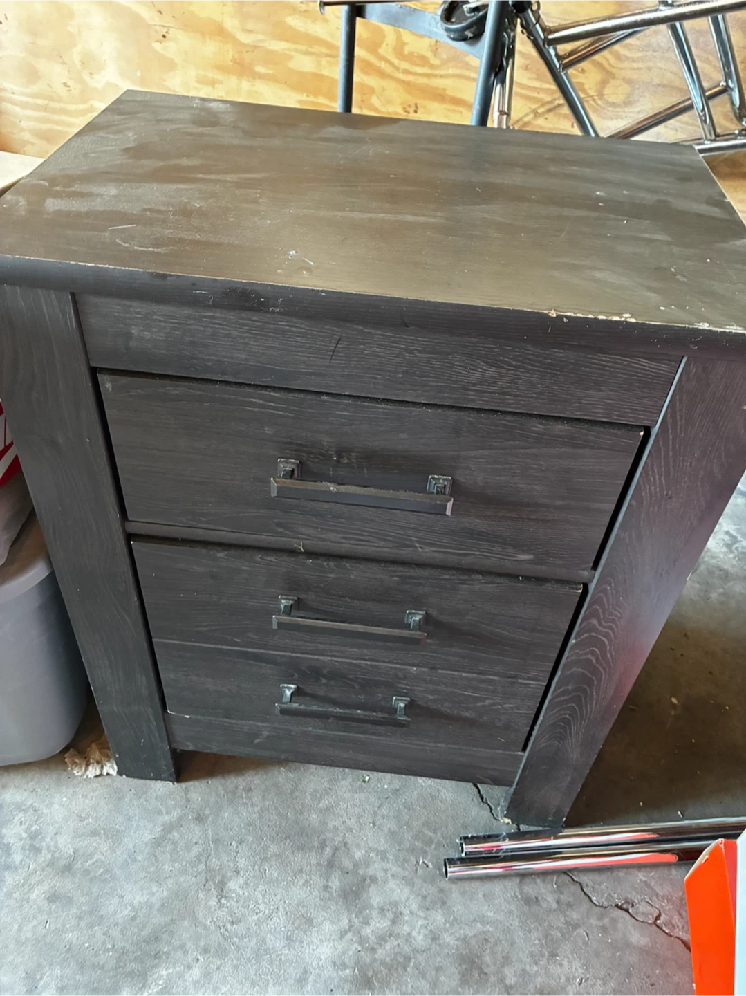 Dark Wood 3-Drawer Nightstand