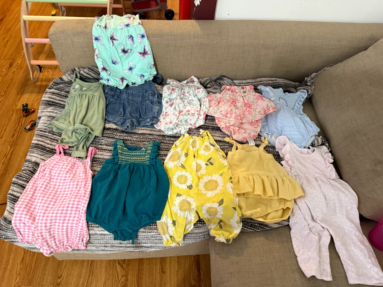 Baby Girls romper size 6 months