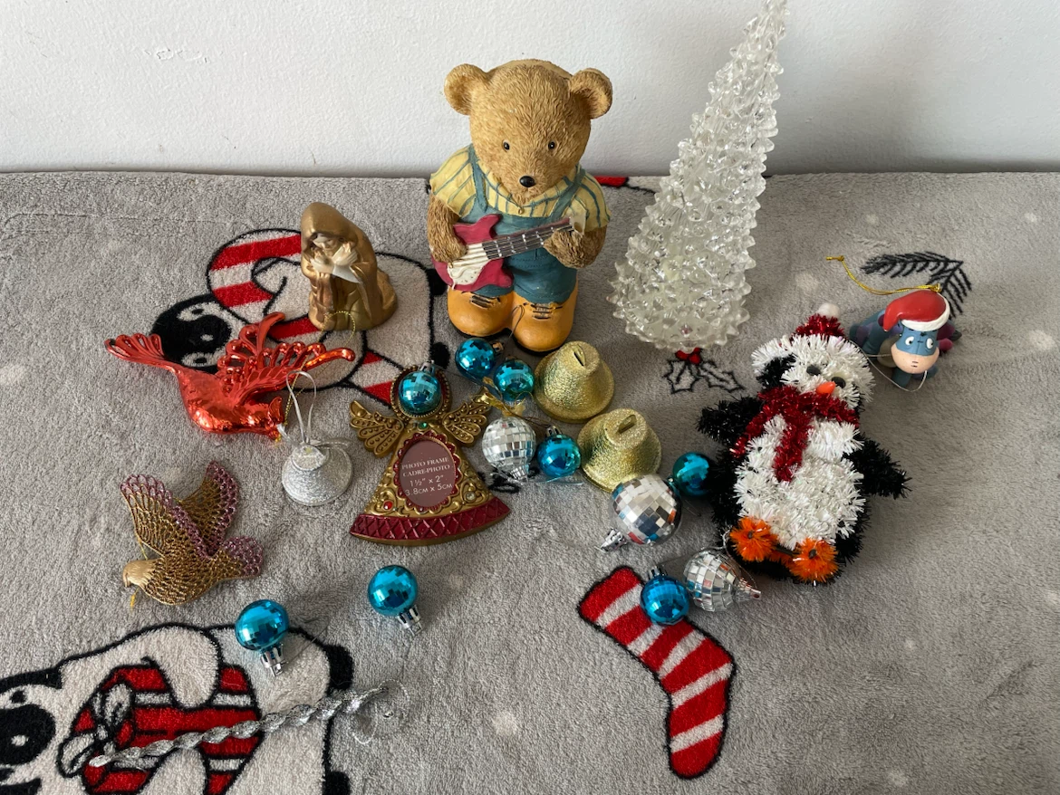 Christmas Decor Lot