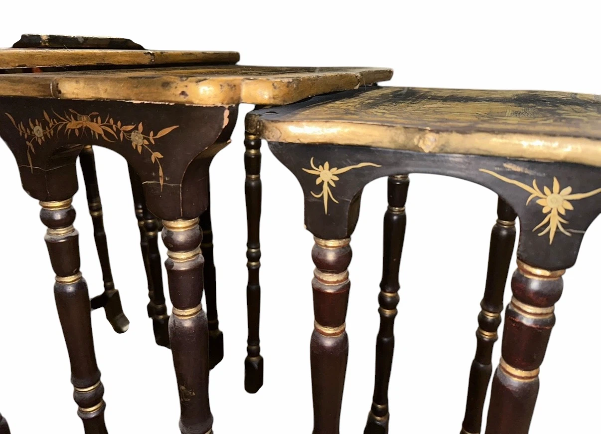 Set of four Regency japanned nesting tables - photo 5