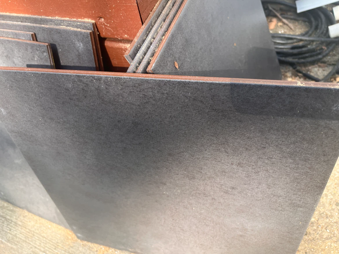 FREE - 9 Ceramic Black Tiles 16x16 - photo 4