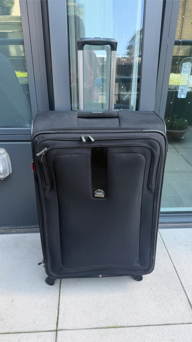 Large Softside 8-Wheel Luggage - photo 2