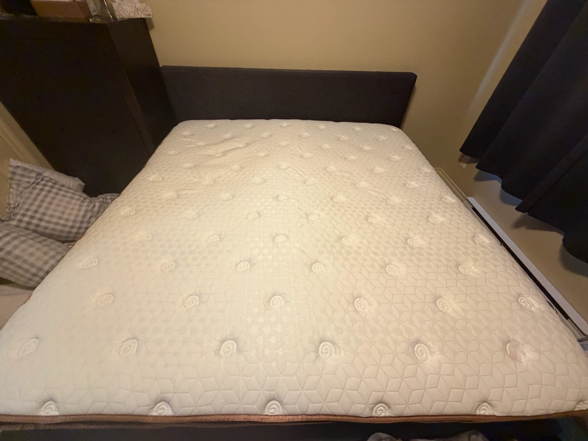 King size hybrid mattress 12”