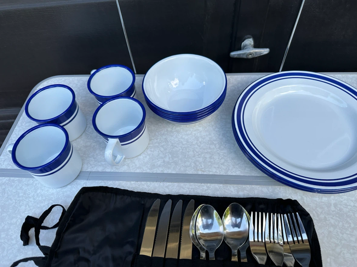 Coleman 12-Piece Enamelware Dining Kit - photo 4