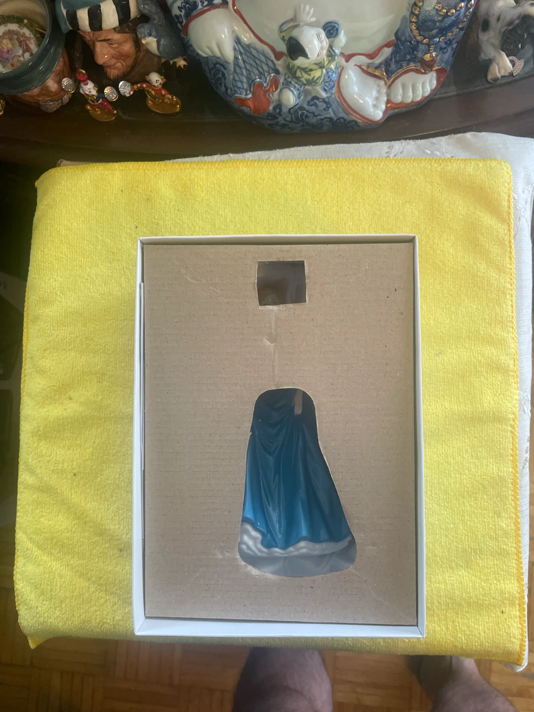 Royal Doulton Tina Canadian Exclusive Petite of the Year 2015 - photo 3
