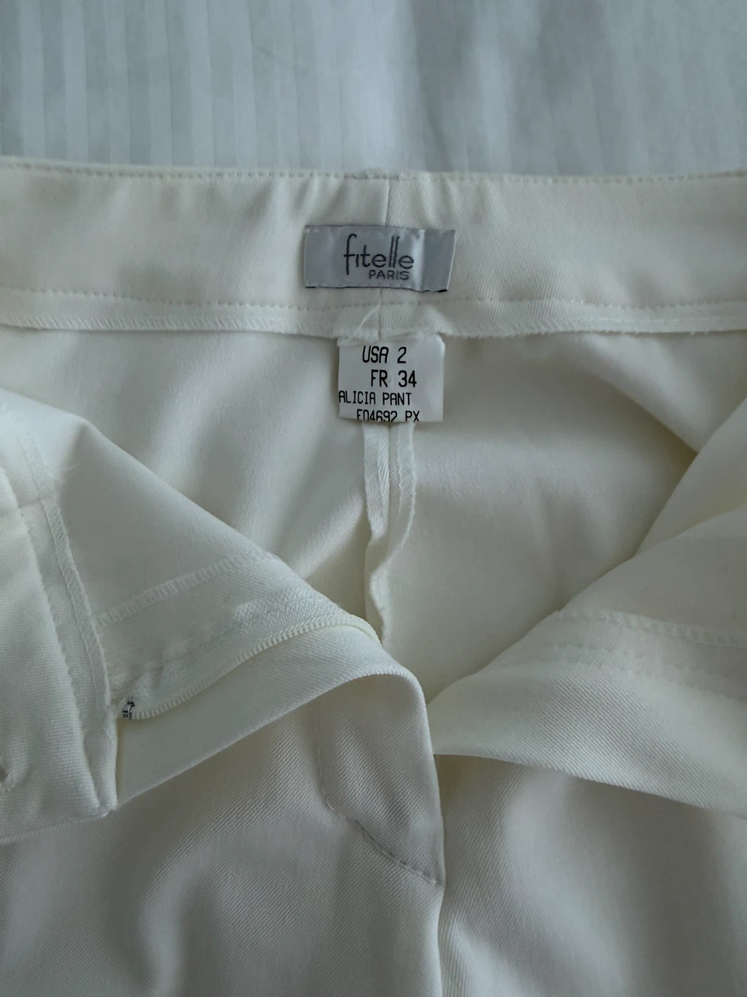 Fitelle Paris White Blazer and Pants Suit - photo 5
