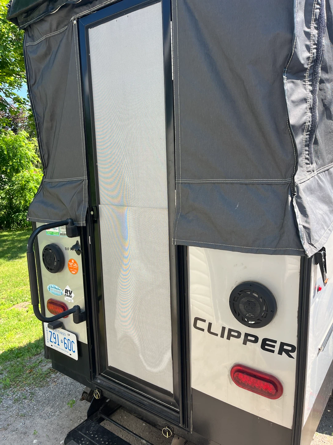 Coachmen Clipper Travel Trailer - photo 4