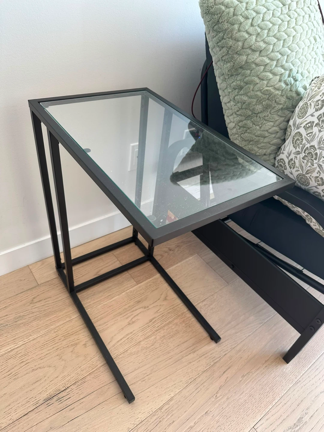Black Metal and Glass C Table - photo 2