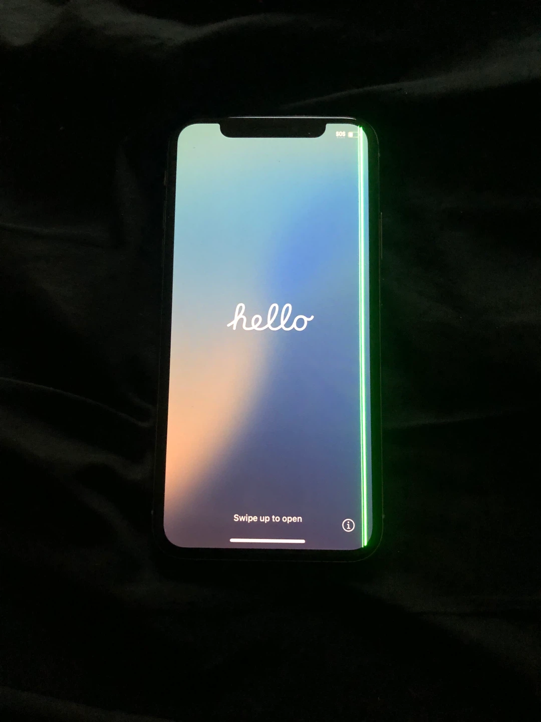 Apple iPhone X - Cracked Screen