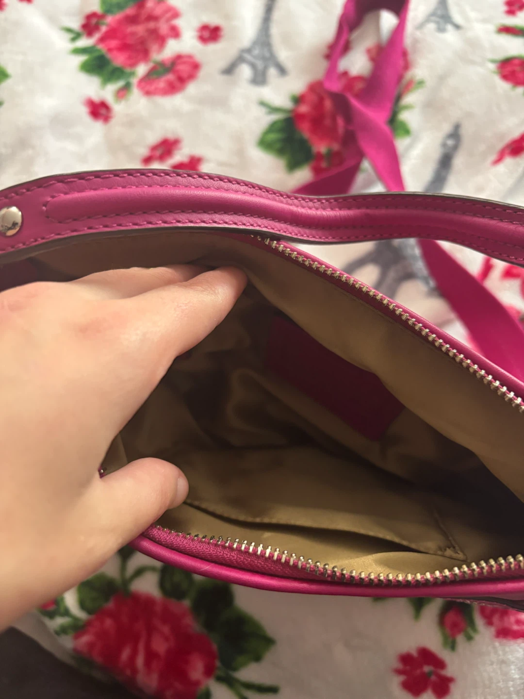 Coach Pink Leather Hobo Shoulder Bag - photo 4