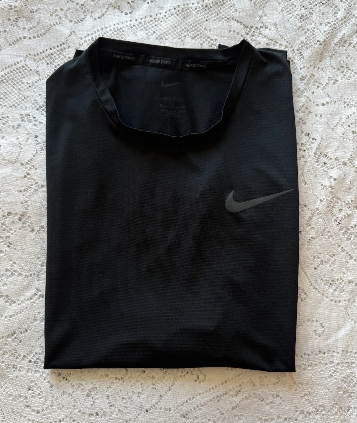Nike Dri-FIT Men’s Sleeveless Workout Shirt/Tank Top (Small)