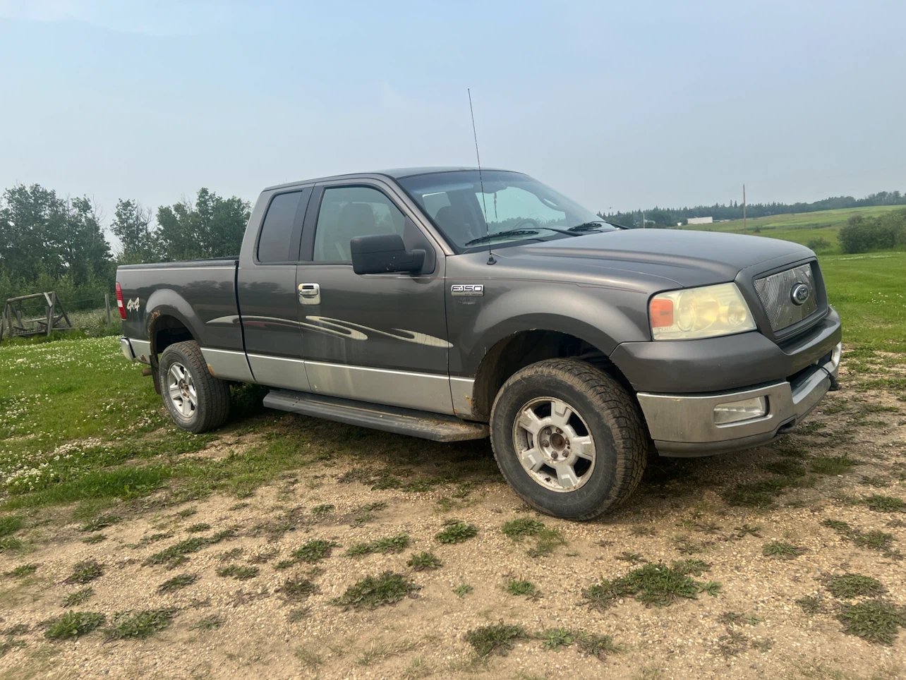 2004 Ford F-150 - Reliable Daily Driver - $4500 OBO - photo 2