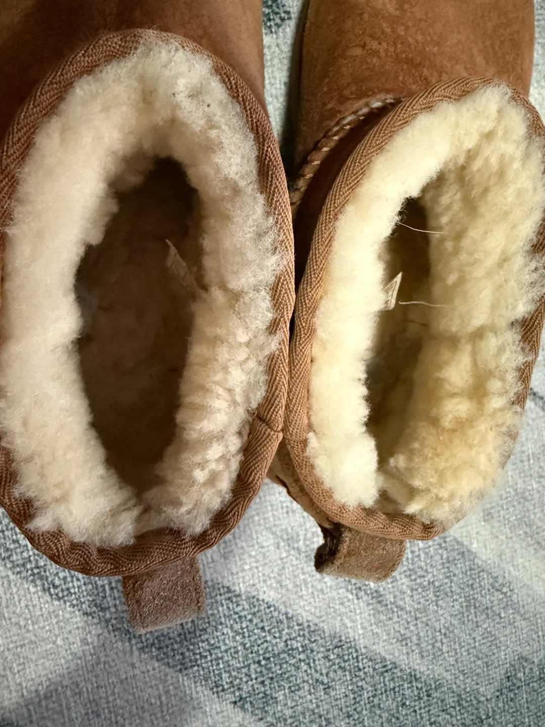Ugg Classic Ultra Mini Boots - Size 7 - photo 4