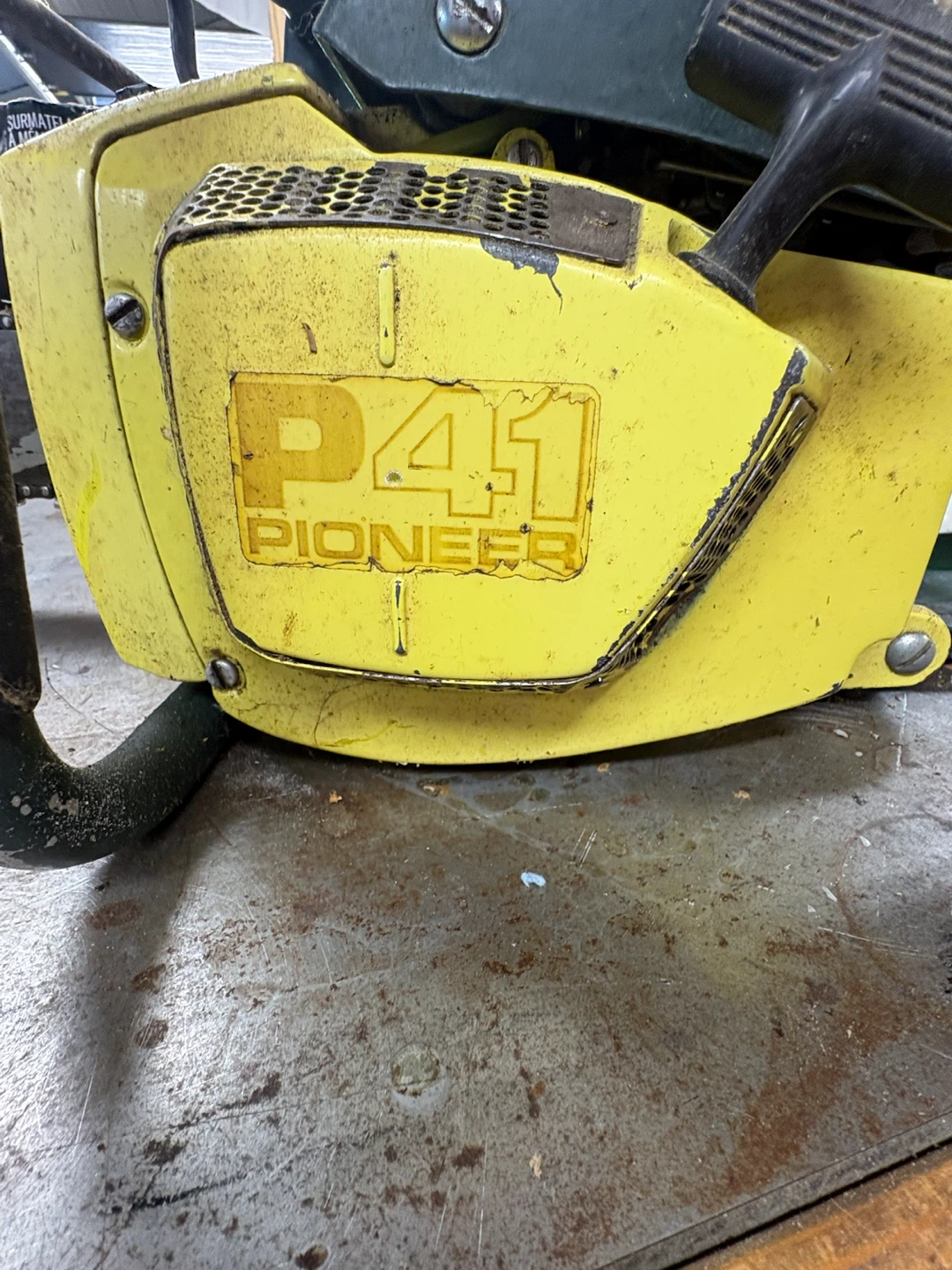 2 Chainsaws - photo 3