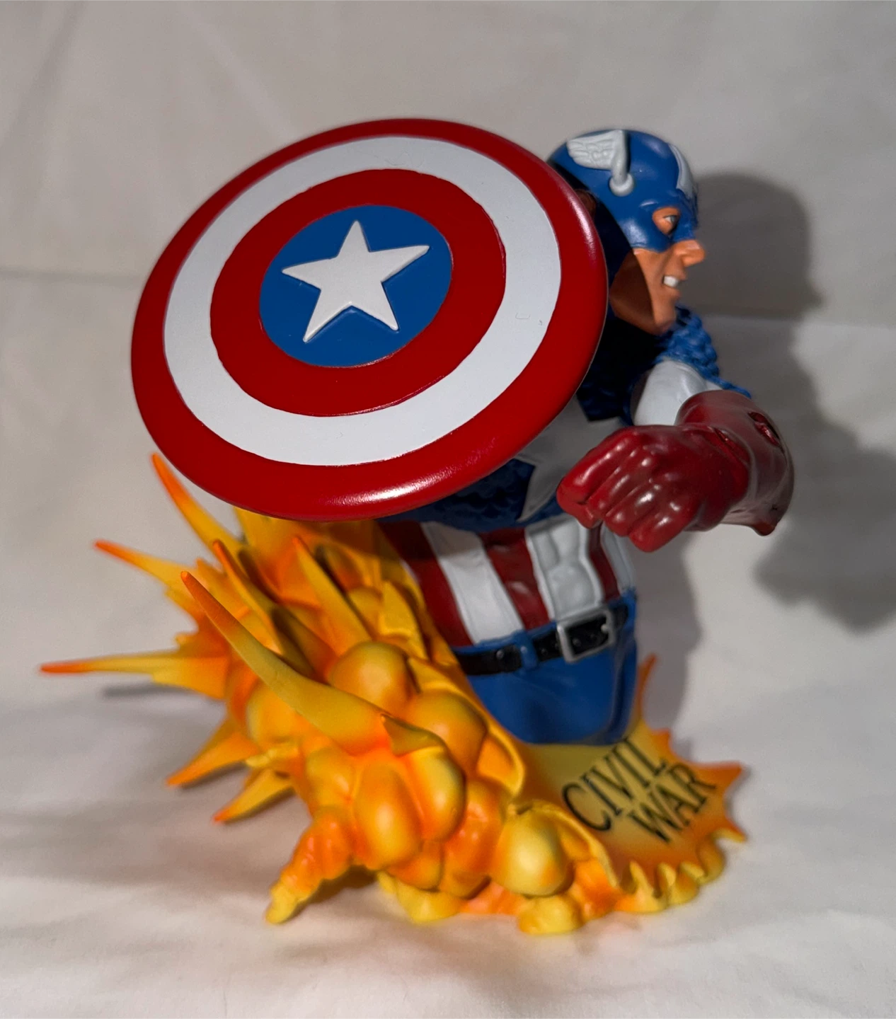 Captain America Civil War Bust - photo 3