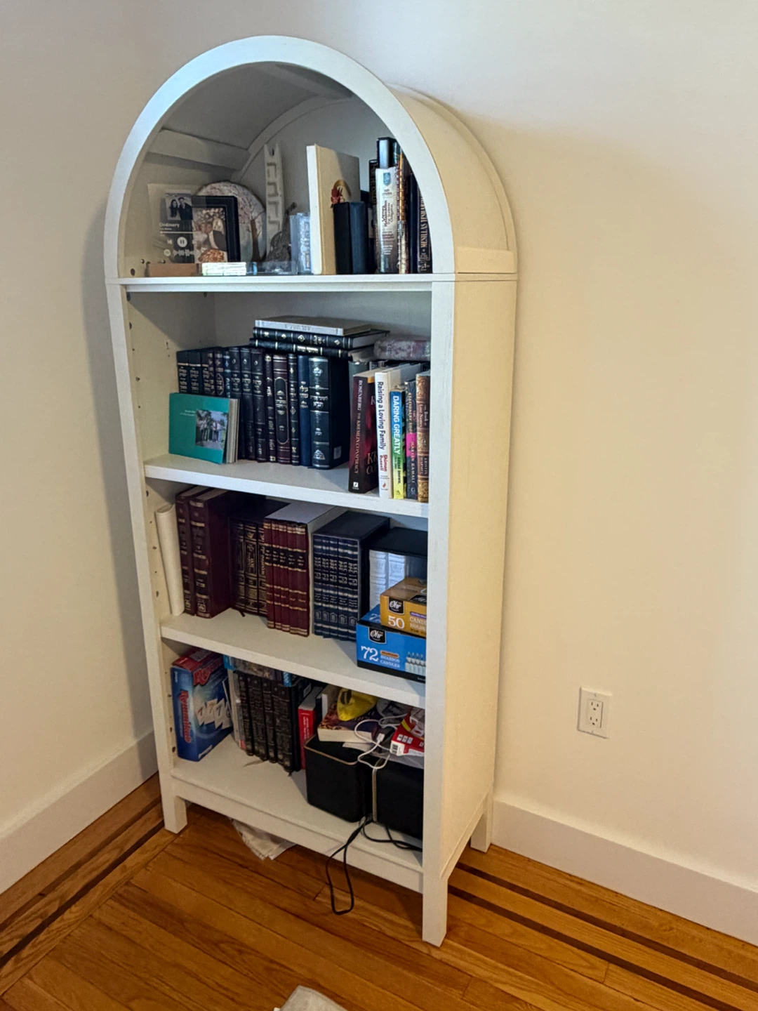 IFGET 71" Tall Arched Bookshelf - Antique White - photo 2
