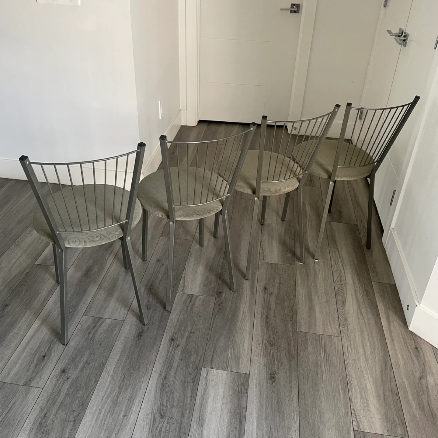 4 Metal Dining Chairs - photo 2