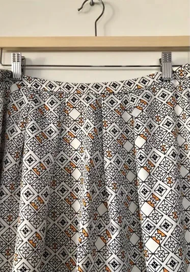 H&M skirt geometric pattern - photo 2