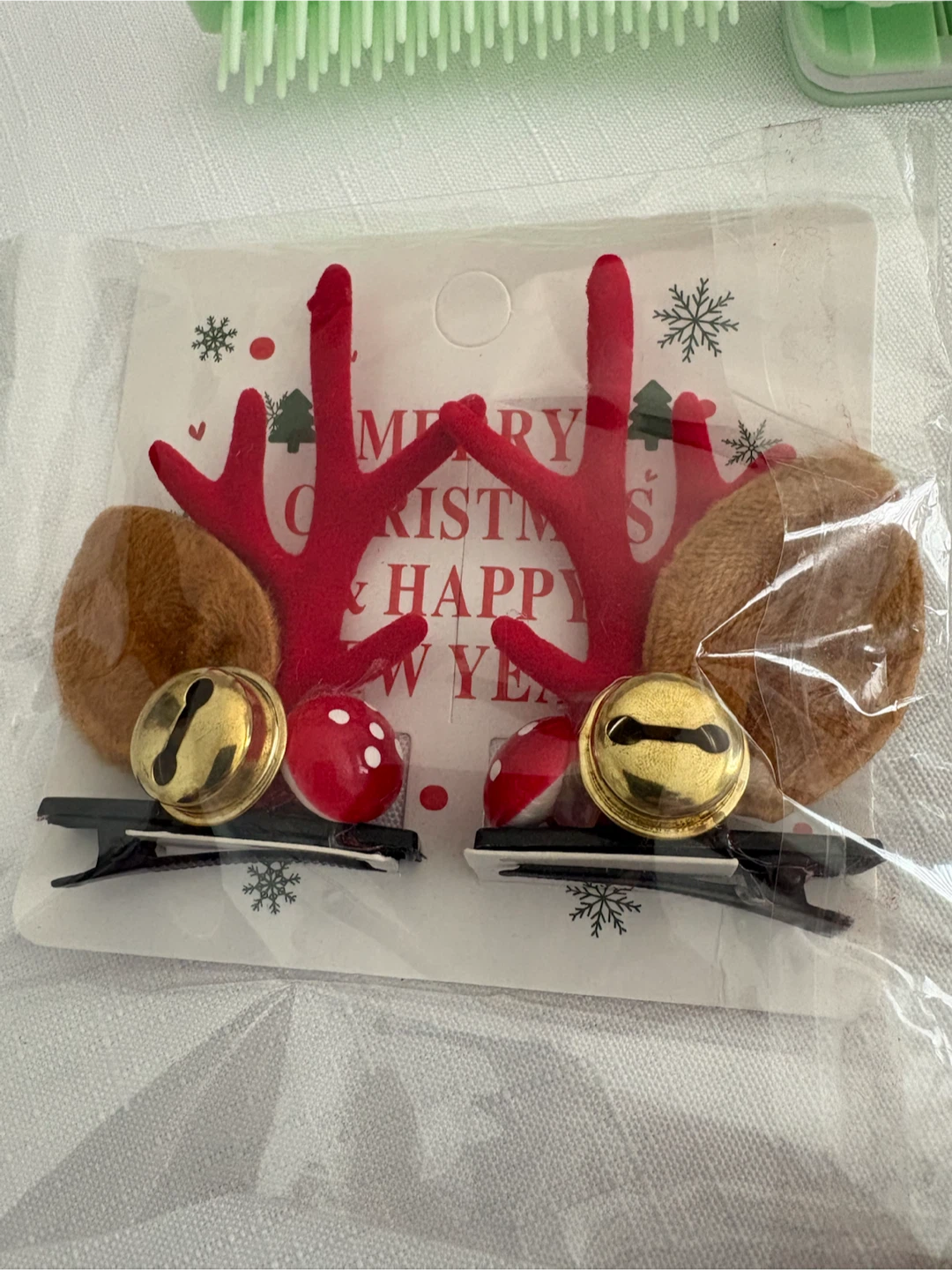 Pochacco Comb & Festive Hair Accessories Set - photo 2