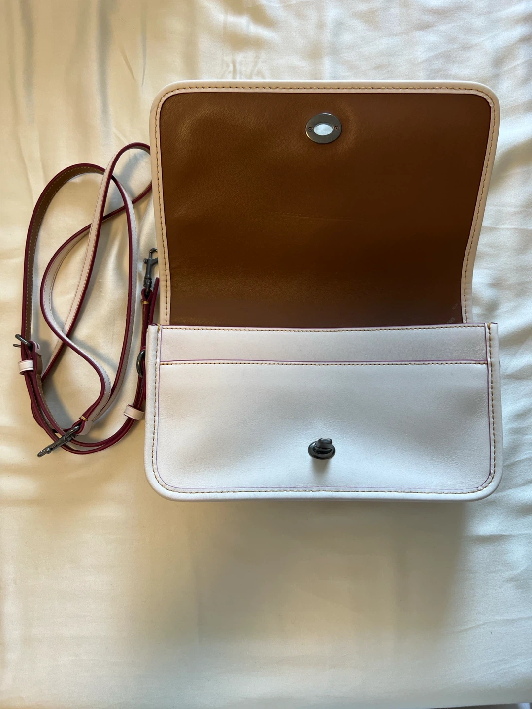 Coach x Disney Mickey Mouse White Leather Crossbody Bag - photo 2