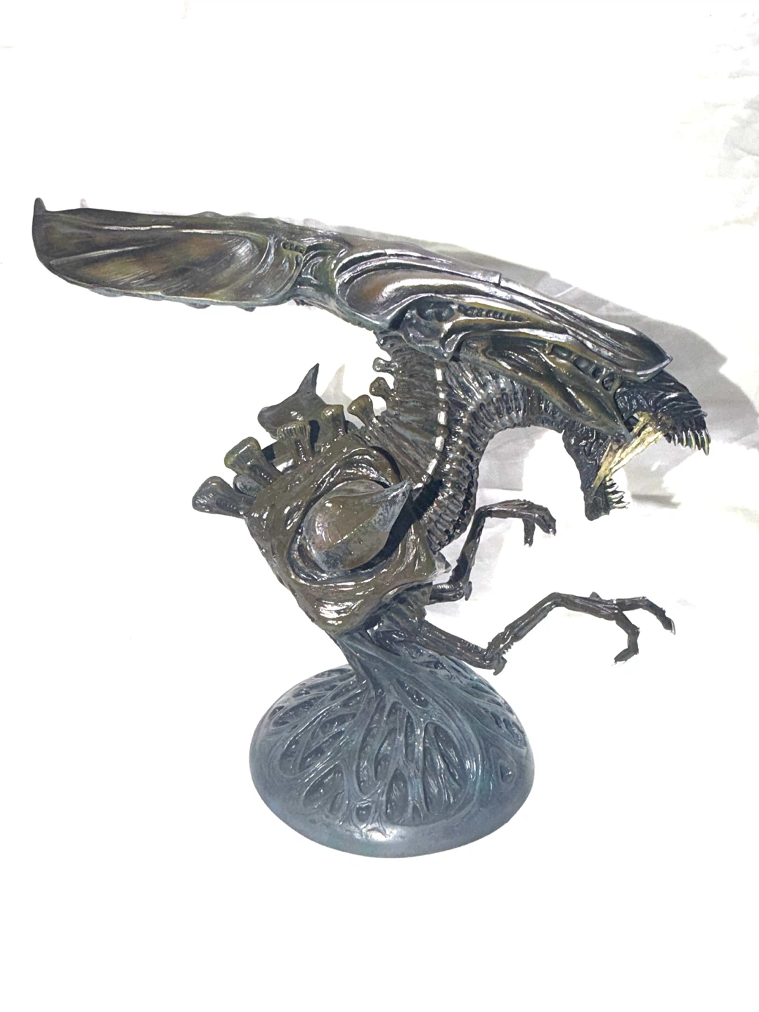 Palisades Alien Queen Collectible Limited Edition Statue Bust - photo 4