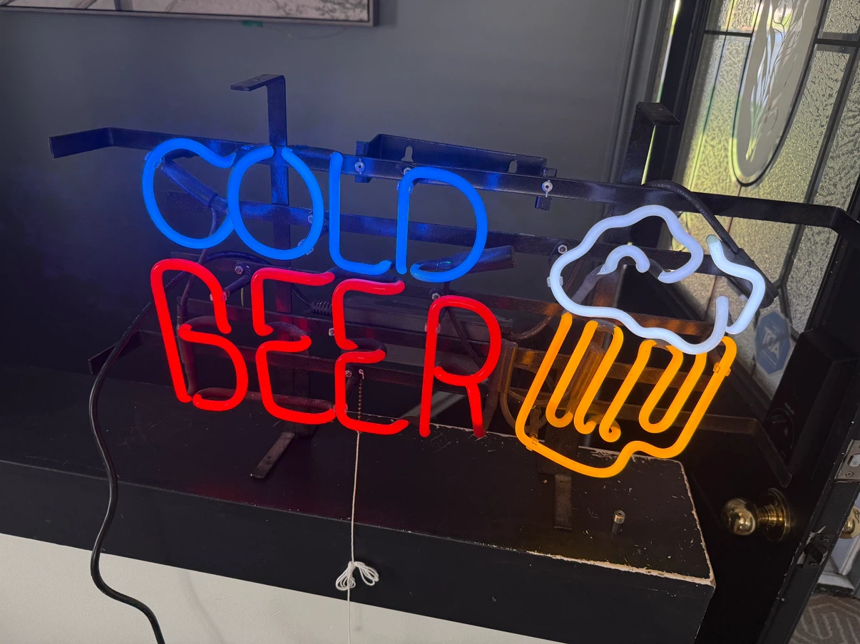 Cold Beer Neon Sign
