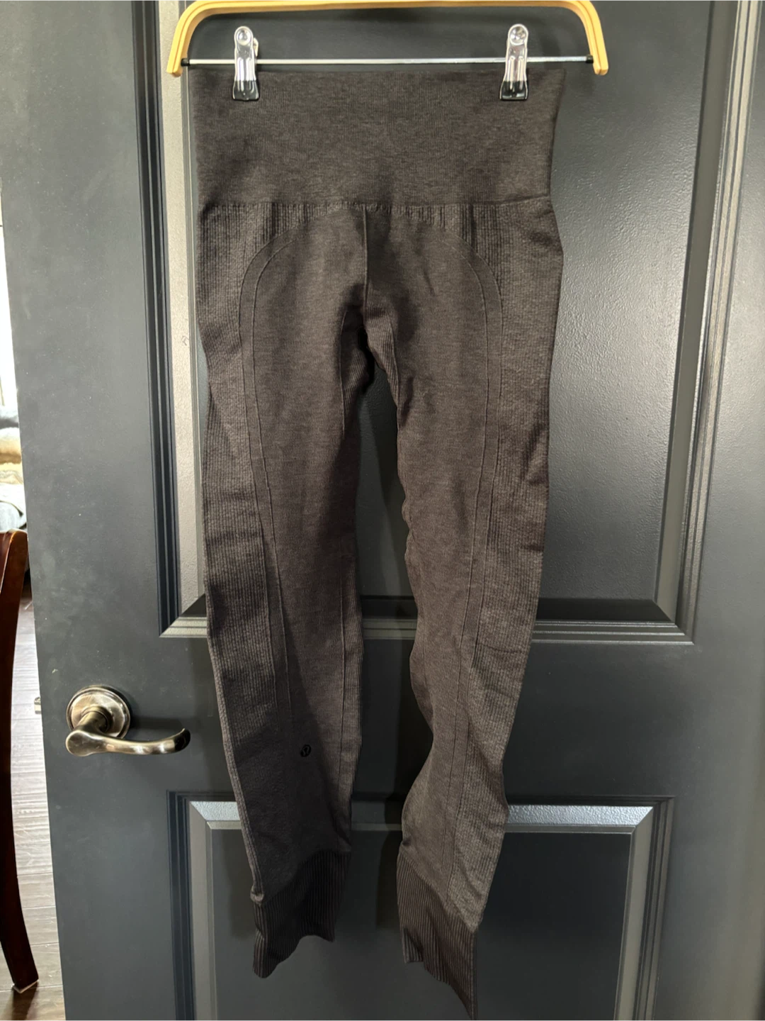 Lululemon Athletica Grey Leggings Size 4 - photo 4