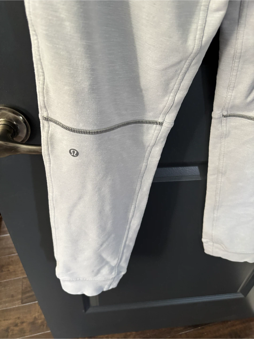 Lululemon Grey Jogger Sweatpants - photo 3