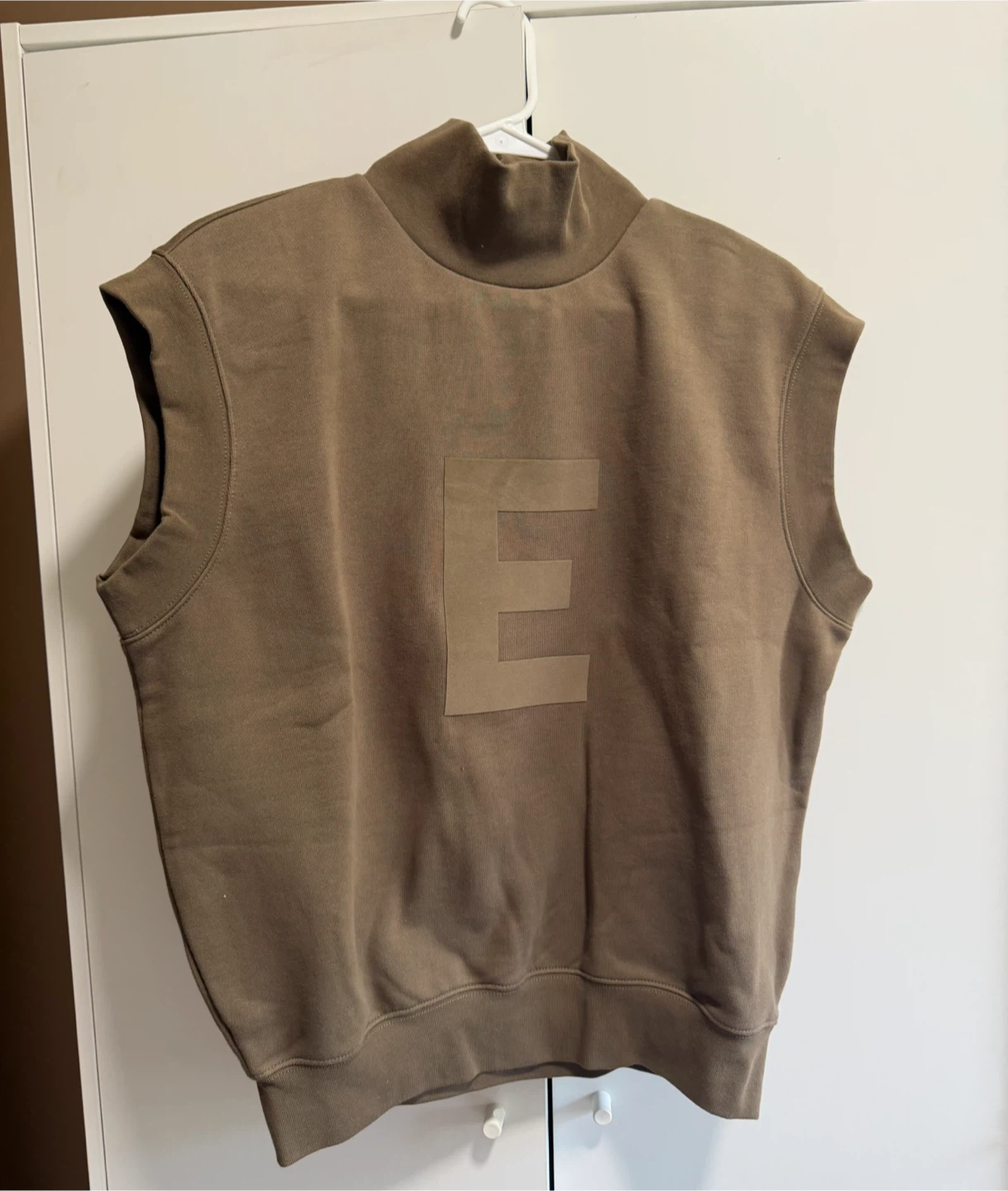 Fear of God ESSENTIALS Mock Neck Sleeveless Sweatshirt