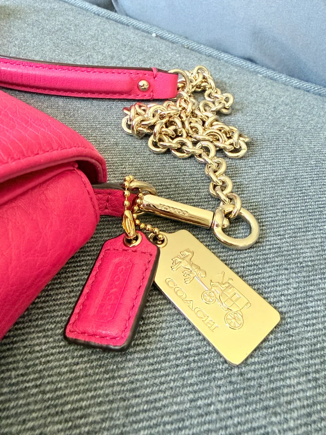 Coach Pink Ruby Leather Crossbody to clutch Bag - photo 2