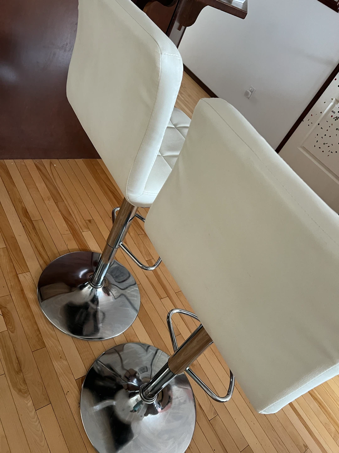 White Faux Leather Bar Stools (Set of 2) - photo 2