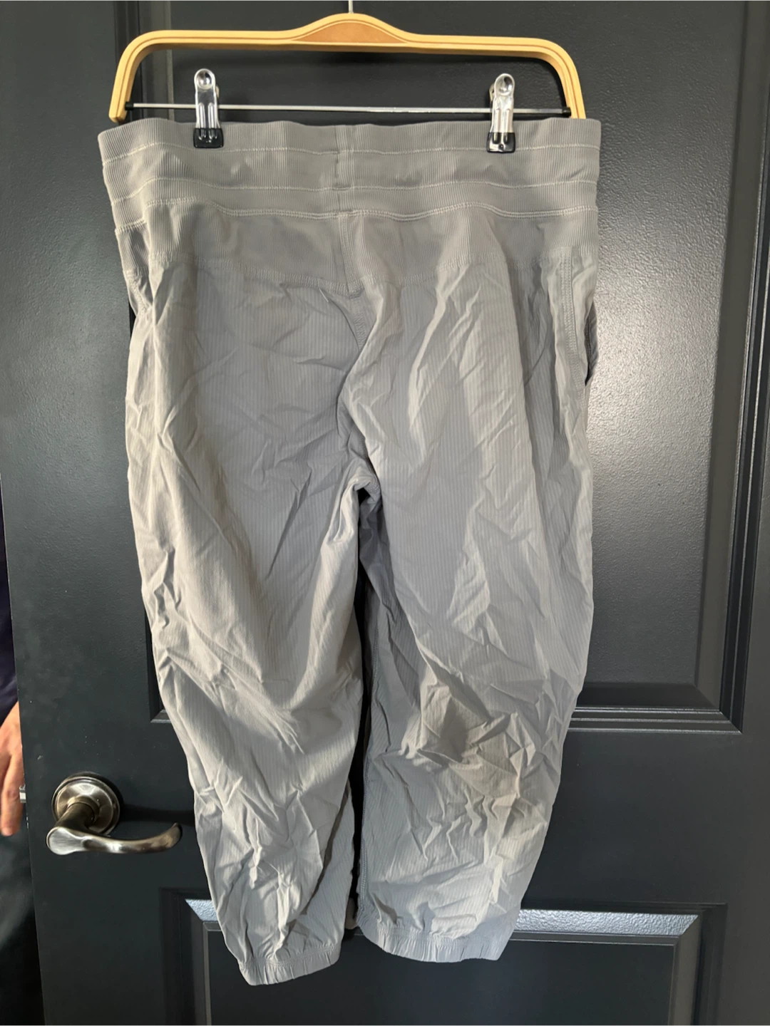 Lululemon Grey Striped Athleisure Pants Size 10 - photo 3