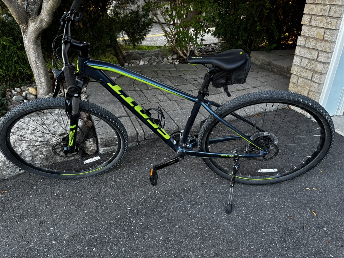 CCT Scott Mountain Bike Sr Suntour