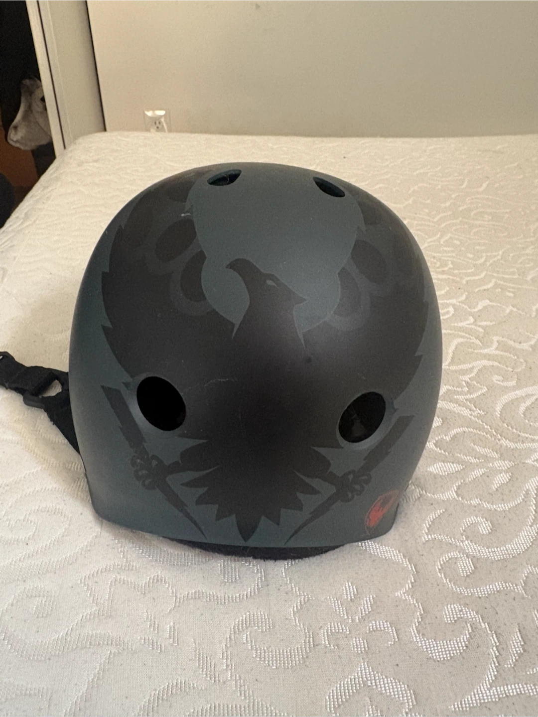 Triple 8 Skateboard Helmet youth size - photo 2