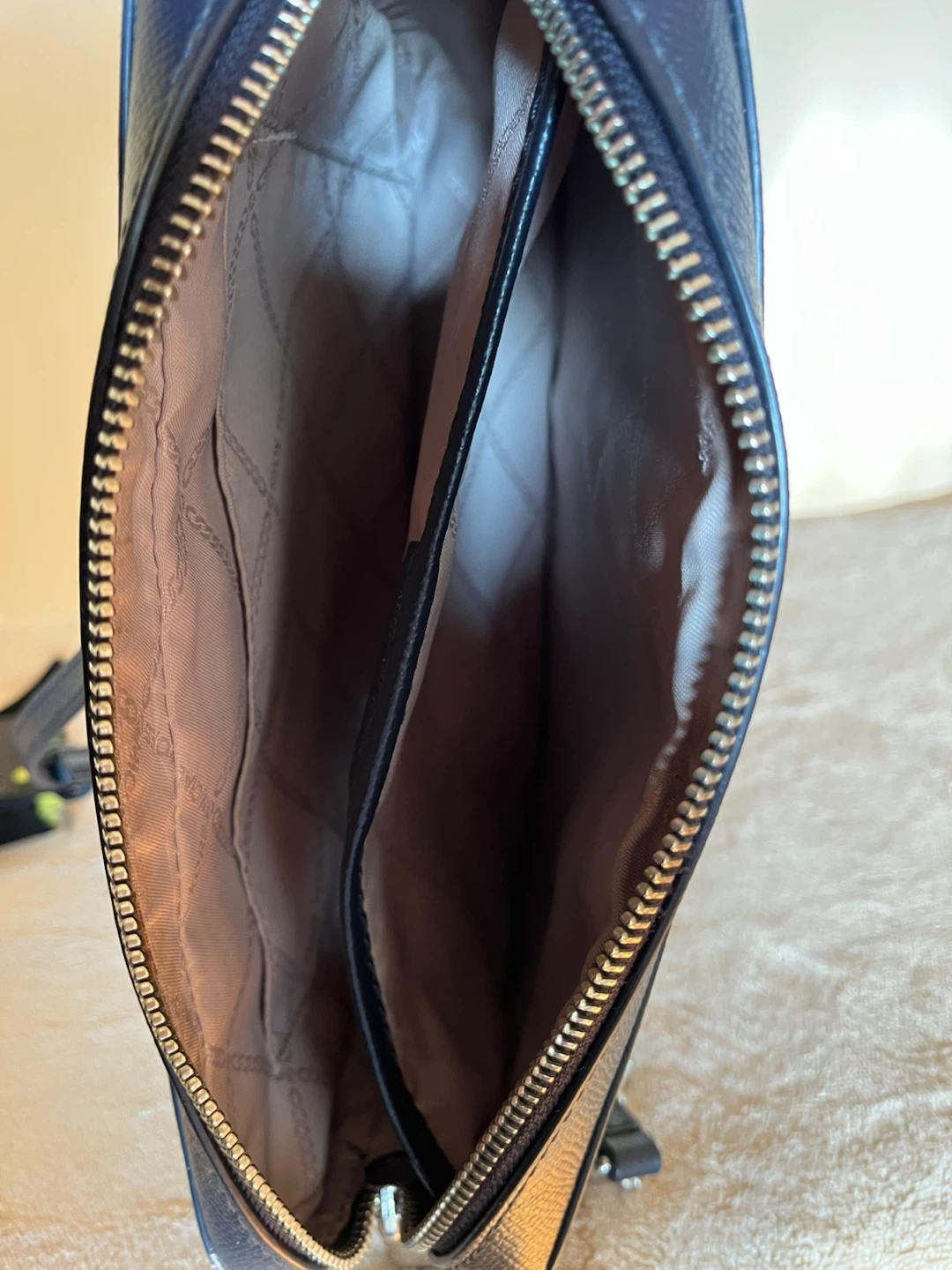 Michael Kors Black Leather Crossbody Bag - photo 4
