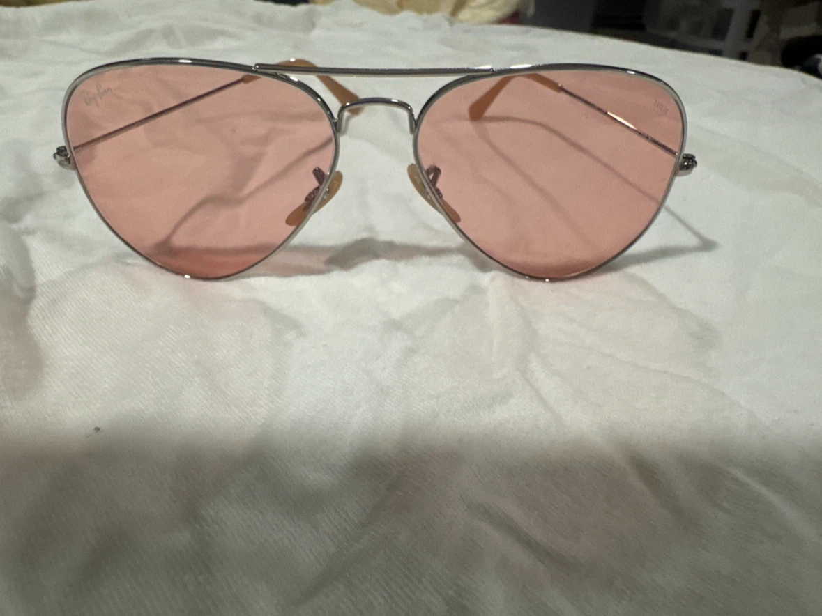 Ray-Ban Aviator Sunglasses with Pink Lenses - photo 2