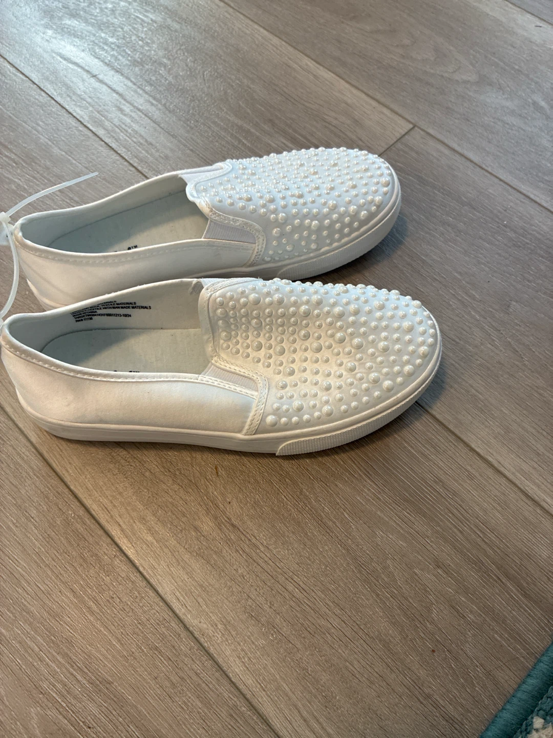 Cat & Jack White Pearl Embellished Slip-On Shoes Size 3