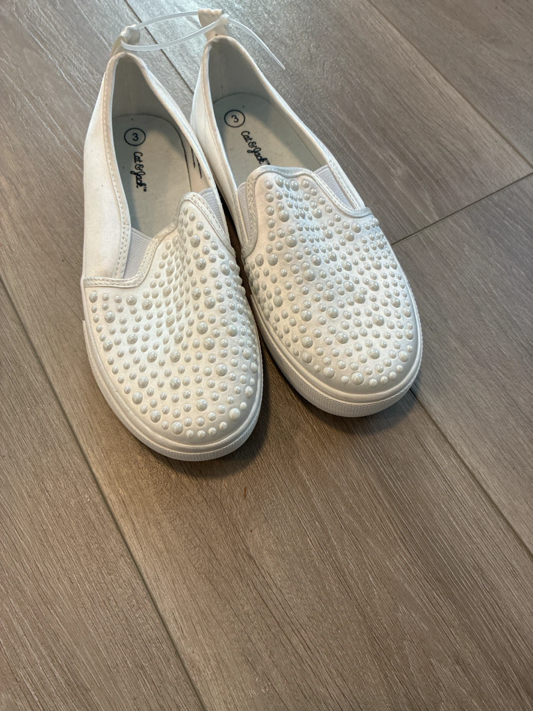 Cat & Jack White Pearl Embellished Slip-On Shoes Size 3 - photo 2
