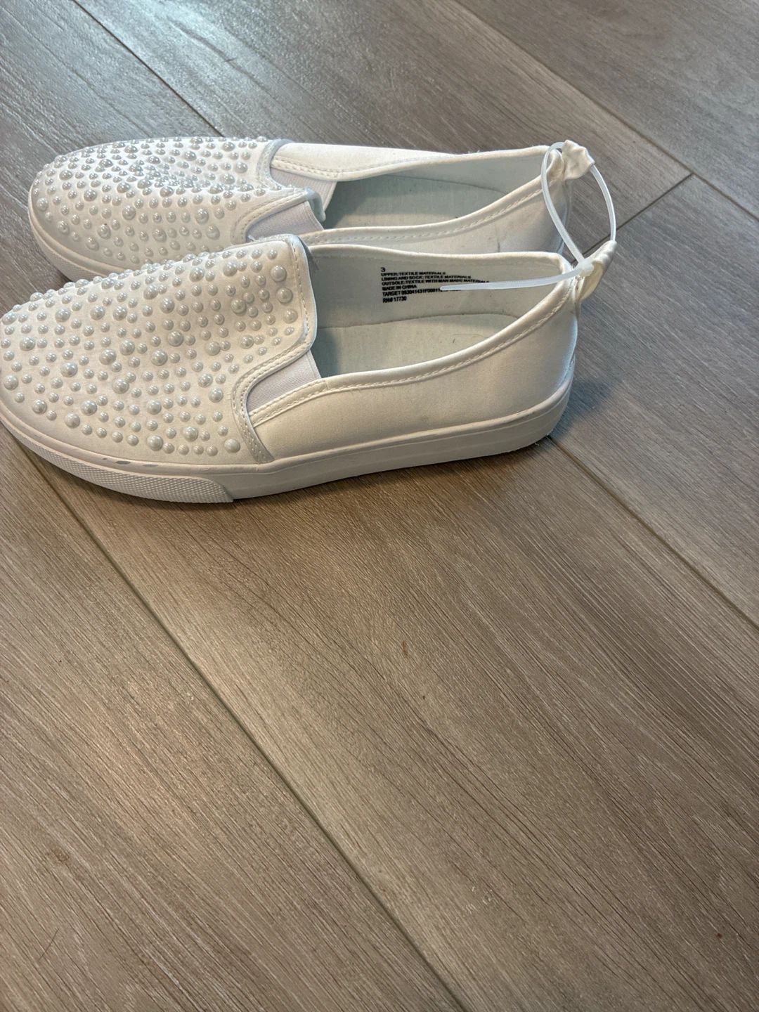 Cat & Jack White Pearl Embellished Slip-On Shoes Size 3 - photo 3