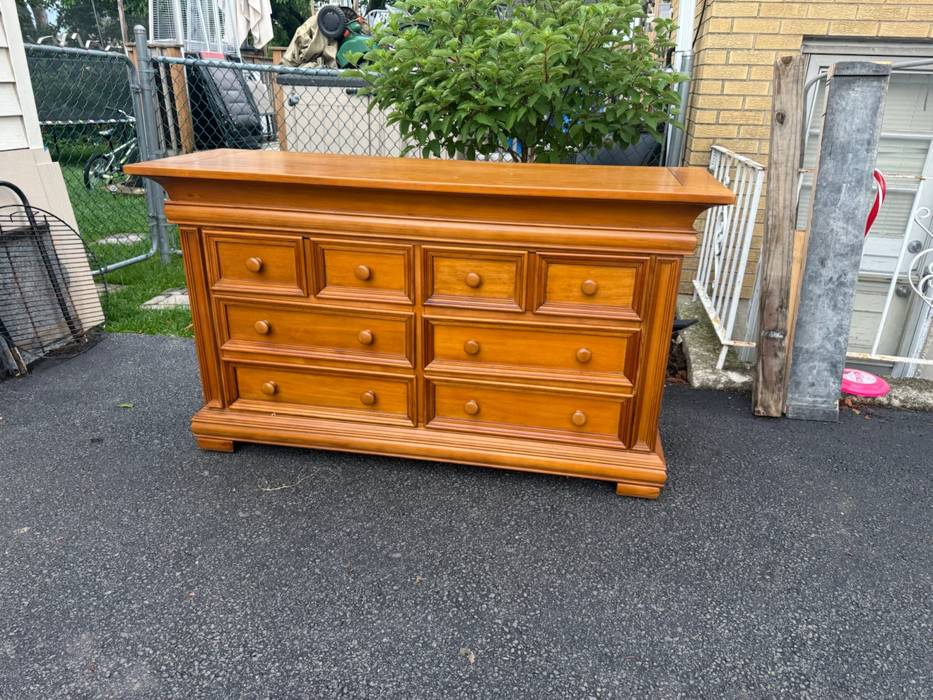 Wooden Dresser with 8 Drawers