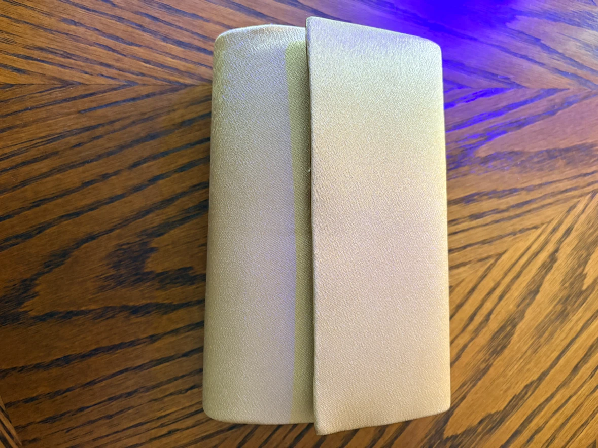 Beige clutch purse with gold chain strap - photo 3