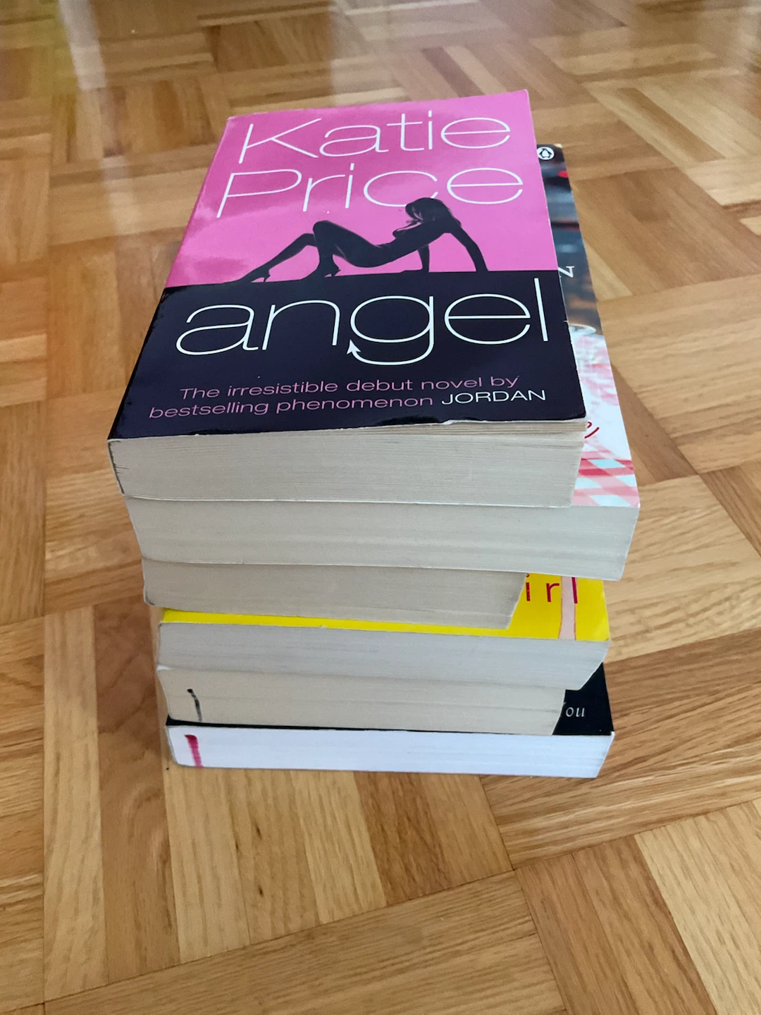 Book Bundle: 6 Romance/Chick-Lit Novels - photo 4