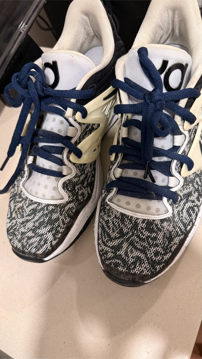 Nike KD 15 Basketball Shoes US 10 - photo 4