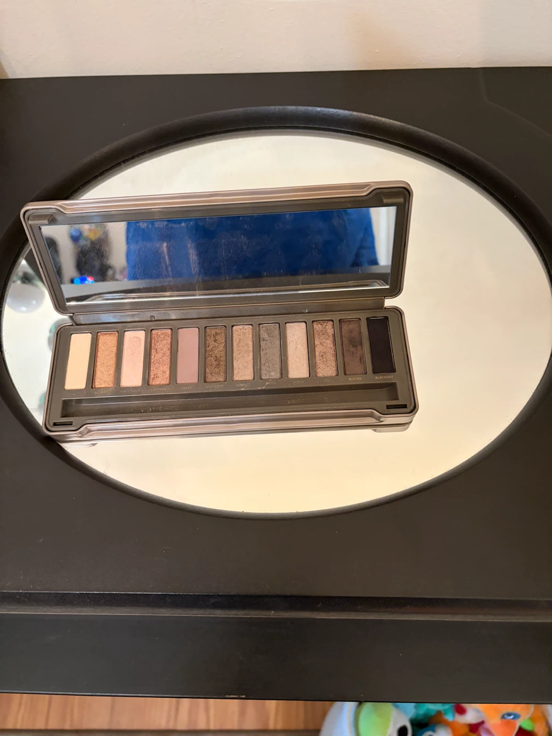 Urban Decay Naked 2 Eyeshadow Palette - photo 3