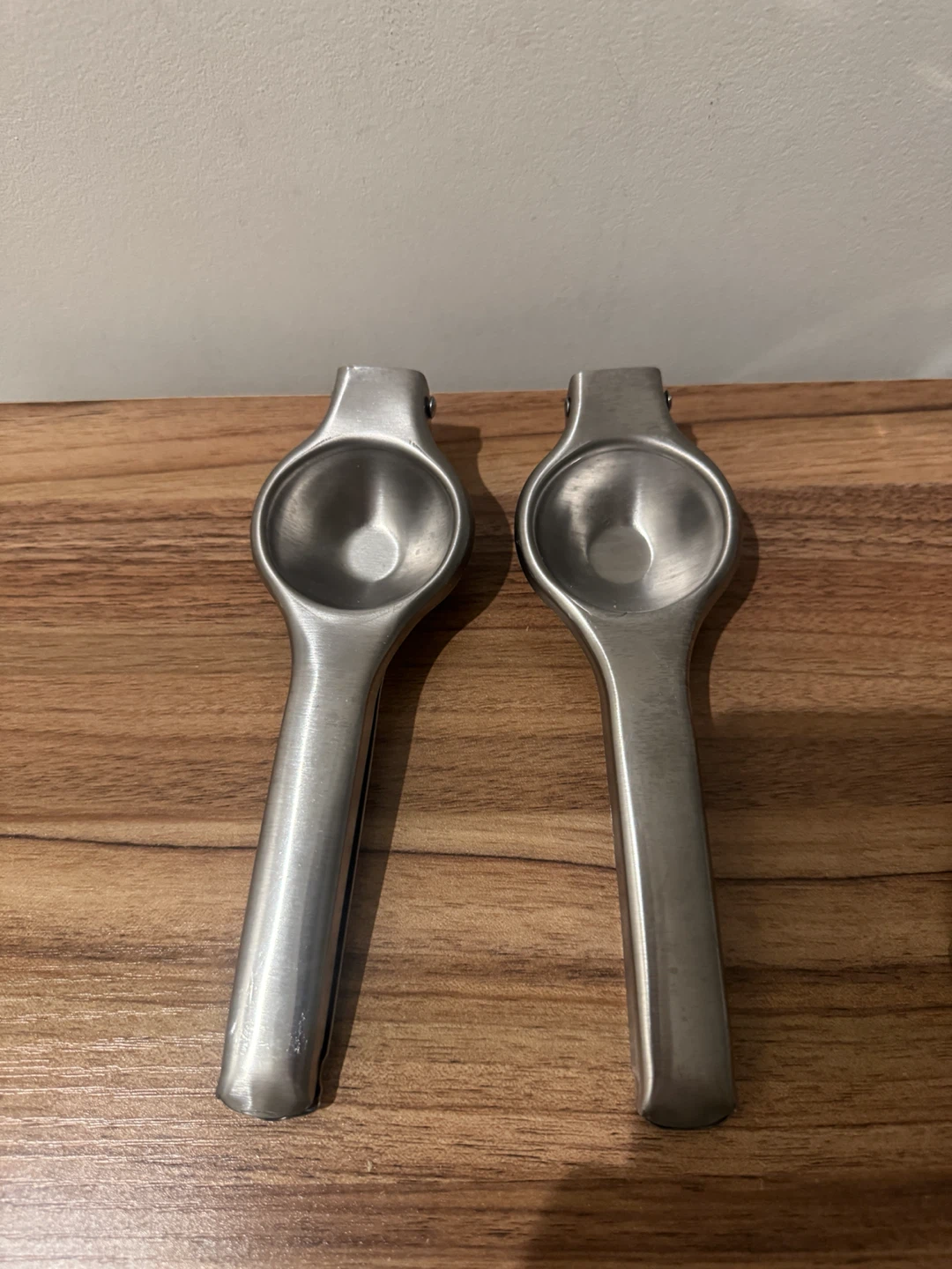 Set of 2 Stainless Steel Citrus Juicers