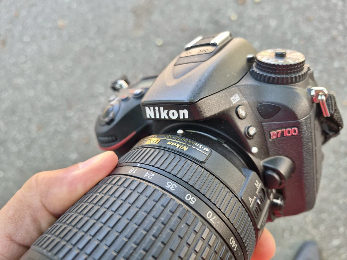 Nikon D7100 DSLR Camera with 18-140mm VR Lens - photo 2