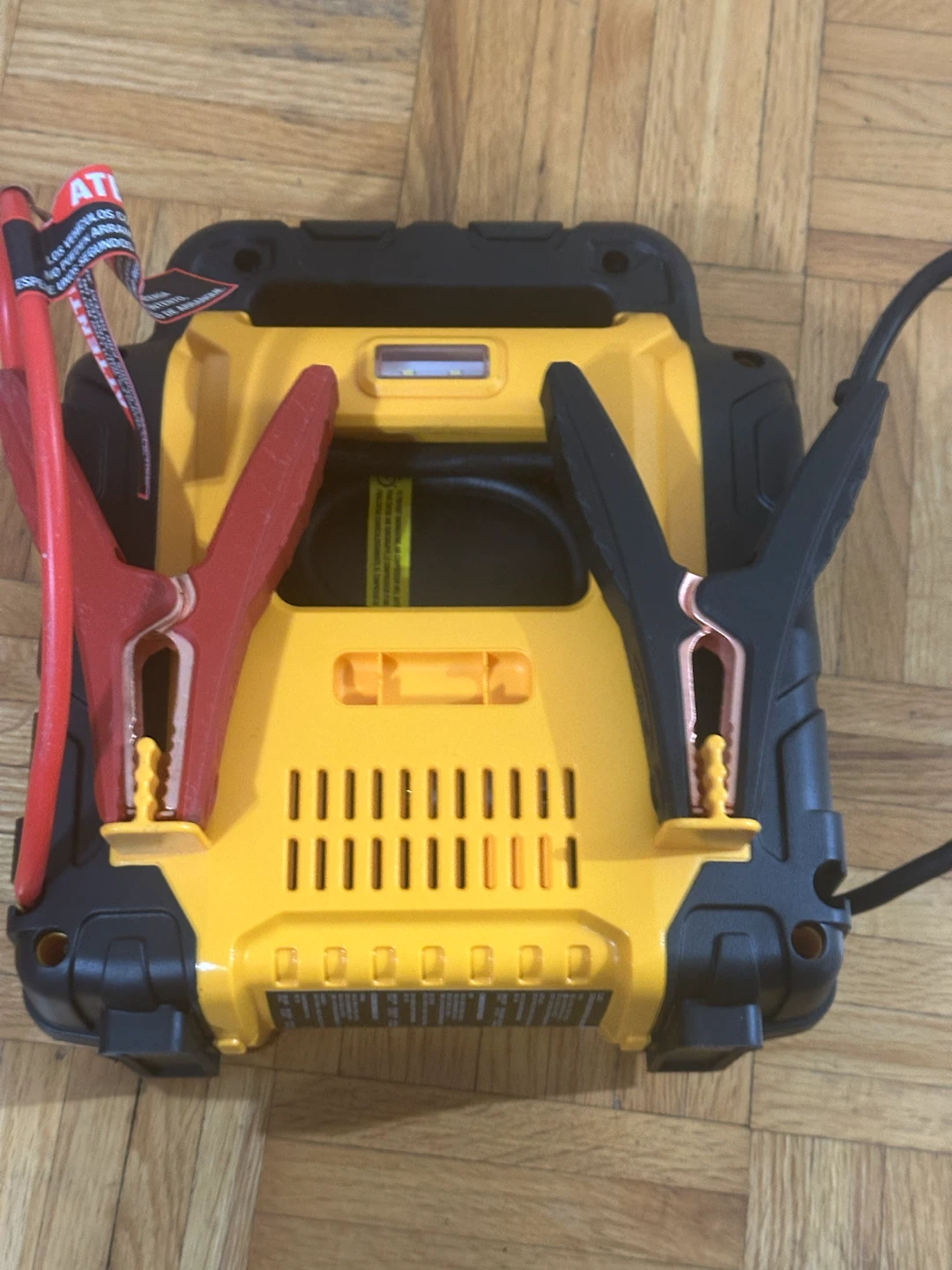 CAT 2500A Jump Starter and Air Compressor - photo 2