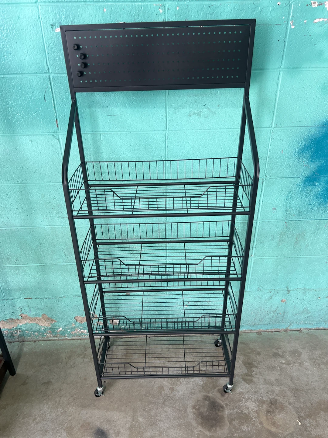 Storage locker from a artisanal store - photo 2