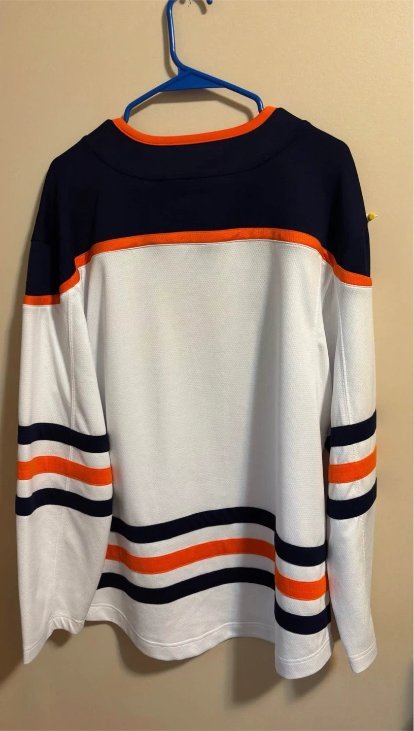 Edmonton Oilers Away Jersey (2017-2022) - photo 2