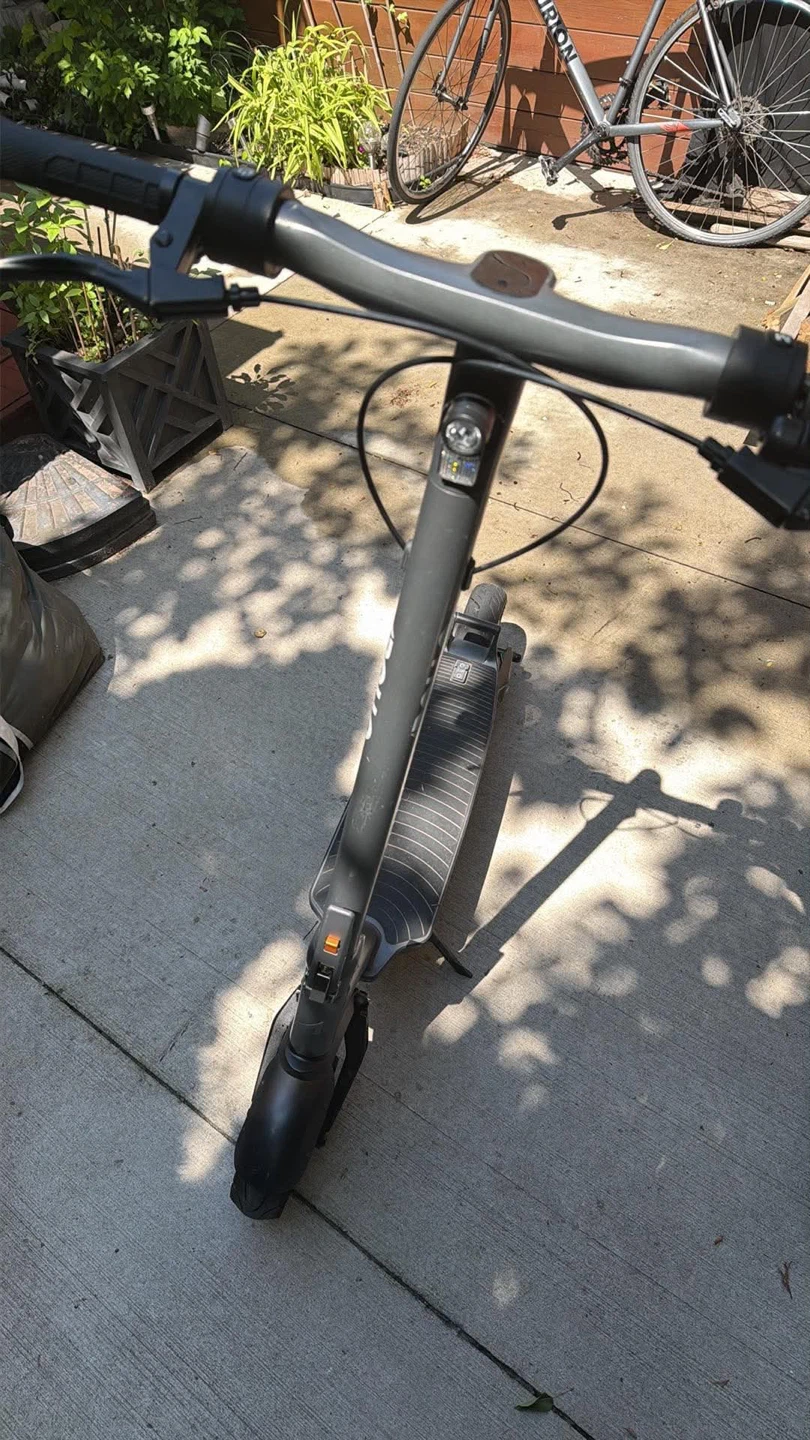 Apollo City Pro Scooter (300km)